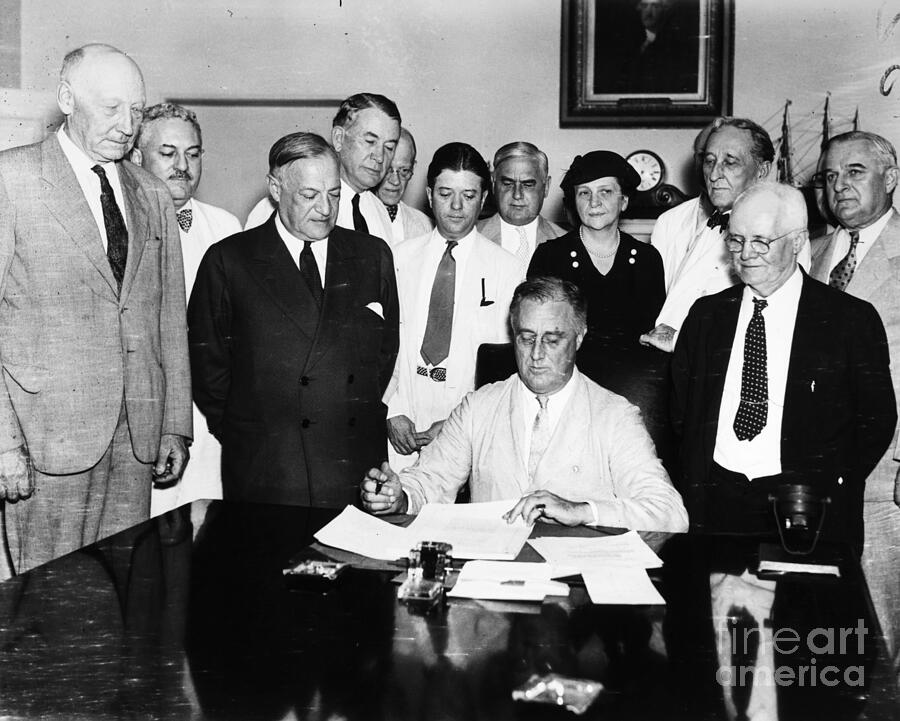 social-security-act-1935-photograph-by-granger