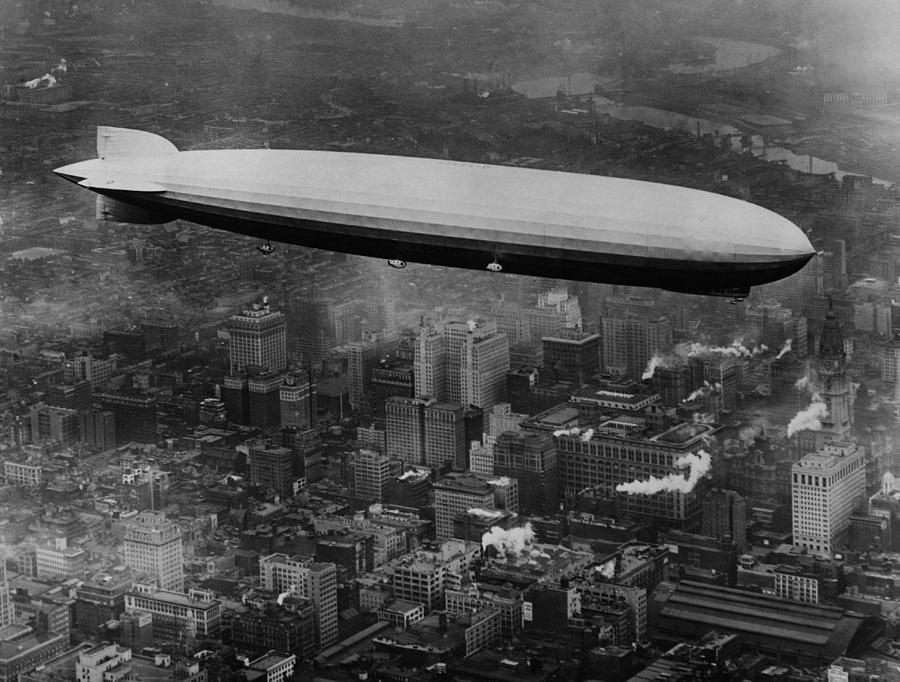 Philadelphia Photograph - The Lz 129 Graf Zeppelin #3 by Everett