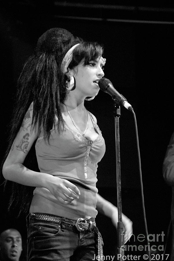Amy Winehouse photo 16 Photograph by Jenny Potter