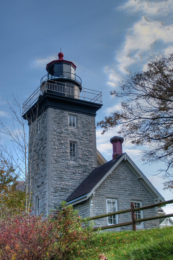 30 Mile Point Lighthouse 138997 Photograph by Guy Whiteley