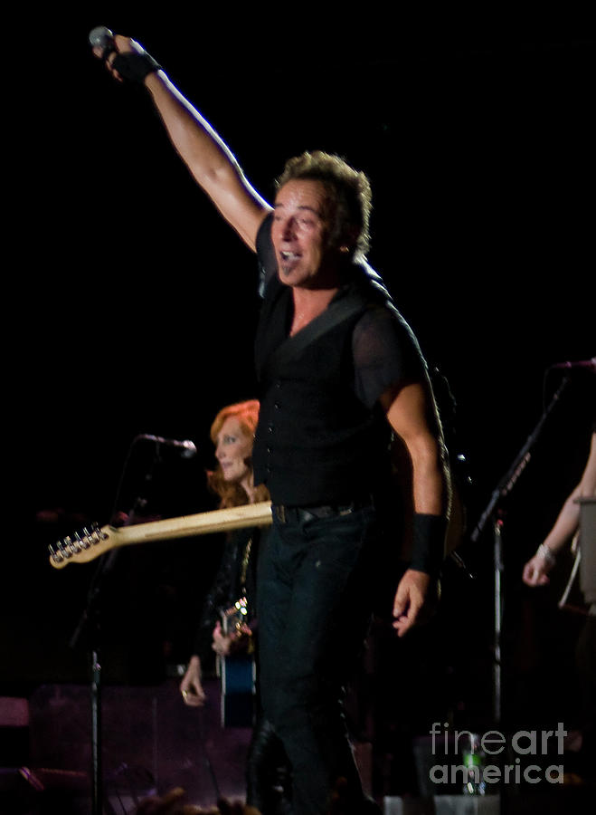 Bruce Springsteen at Bonnaroo #32 Photograph by David Oppenheimer