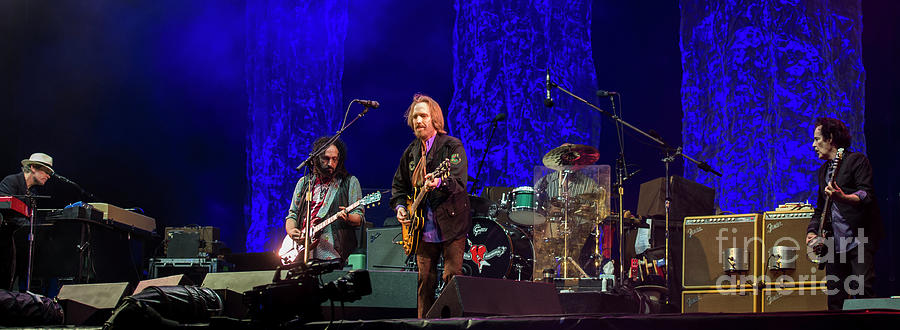 Tom Petty and the Heartbreakers #35 Photograph by David Oppenheimer