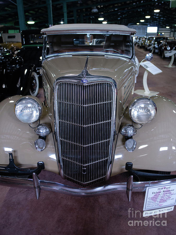 '35 Ford Roadster Photograph by Tracy Knauer