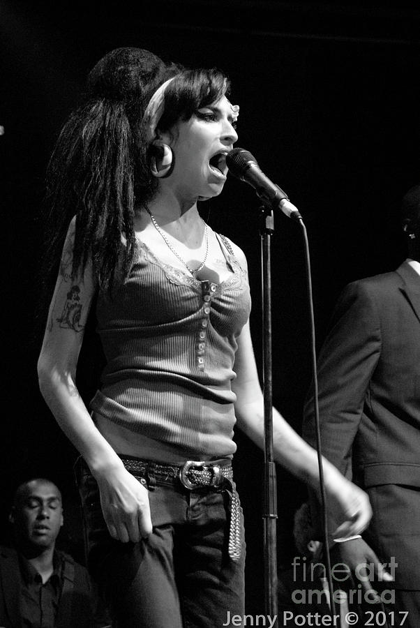 Amy Winehouse photo 9 Photograph by Jenny Potter