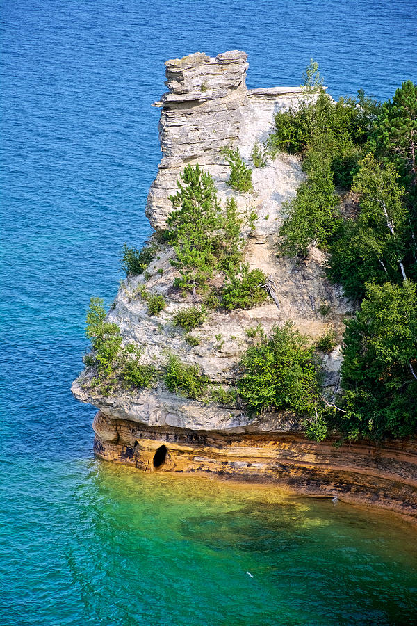 Miners Castle in Pictured Rocks National Lakeshore near Munising ...