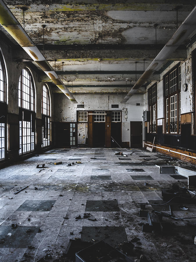 Abandoned Photograph - Abandoned Building #4 by Dylan Murphy