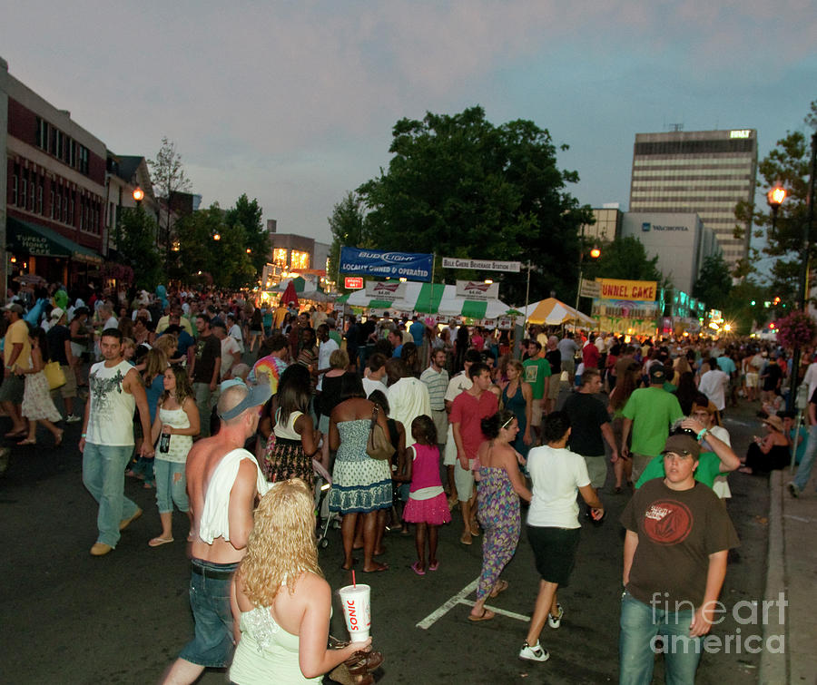 Bele Chere Festival in Asheville 2010 #5 Photograph by David Oppenheimer