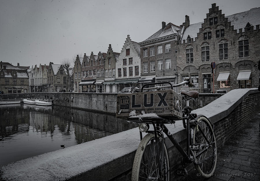 Brugge Belgium #4 Photograph by Henri Irizarri