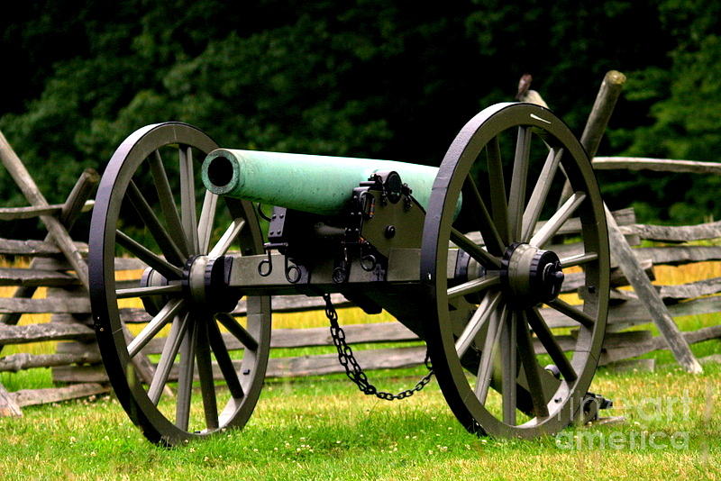 Cannons at Gettysburg Battlefield Photograph by William E Rogers - Fine ...