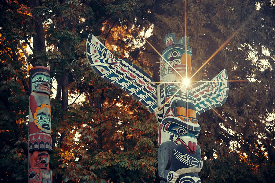 Indian totem poles #4 Photograph by Songquan Deng
