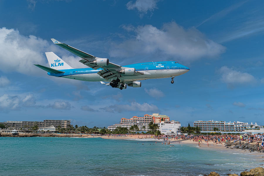 K L M landing at St. Maarten #4 Photograph by David Gleeson