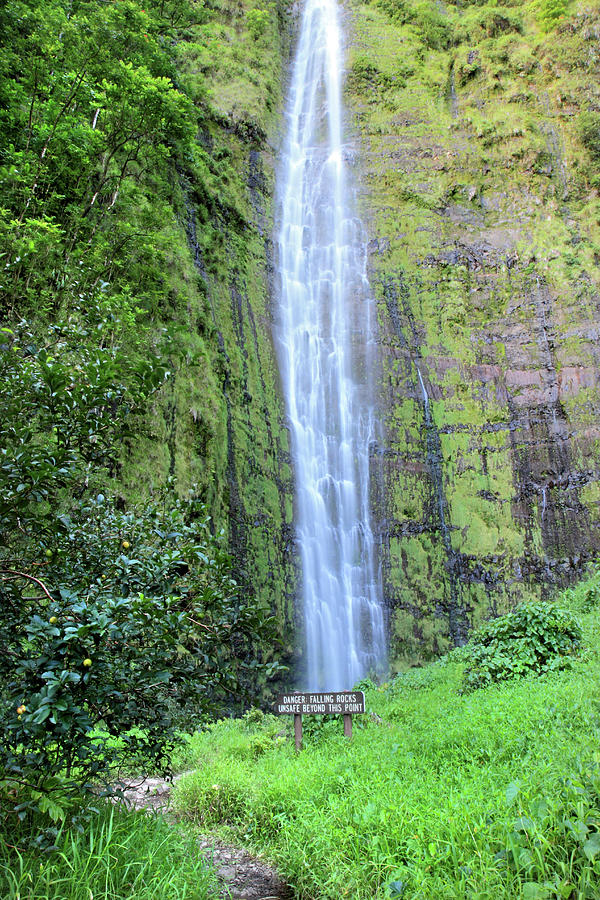 400 foot Waimoku falls maui Photograph by Pierre Leclerc Photography