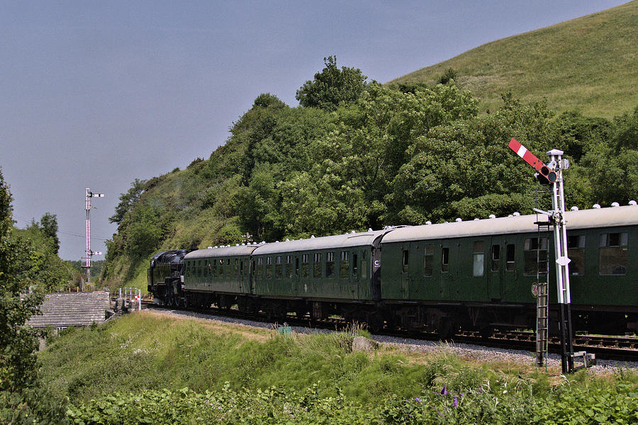 80146 - Corfe Photograph by Richard Denyer