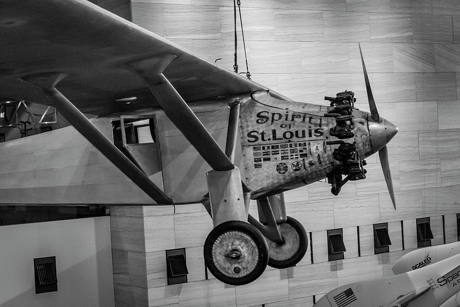Washington D.c. Photograph - 4273- Air and Space Museum Black and White by David Lange