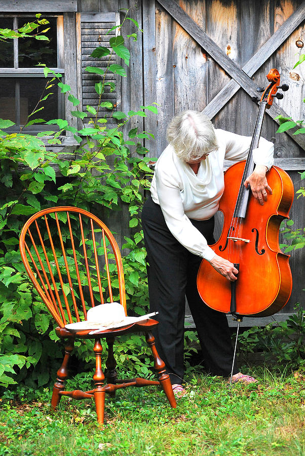 Music Photograph - Female cellist. #46 by Oscar Williams