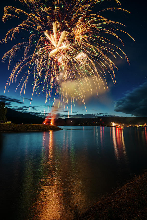 4th of July Fireworks at Cascade Locks Oregon Photograph by Vishwanath Bhat