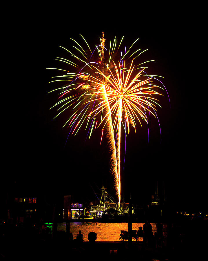 4th of July Fireworks Photograph by Bill Barber