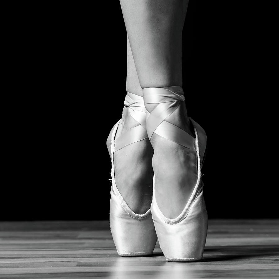 Ballet en Pointe Photograph by Michelle Whitmore - Fine Art America