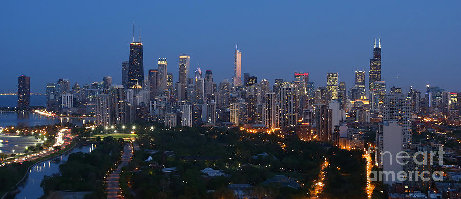 Chicago Photograph - Chicago Skyline at Dusk #5 by Michael Paskvan