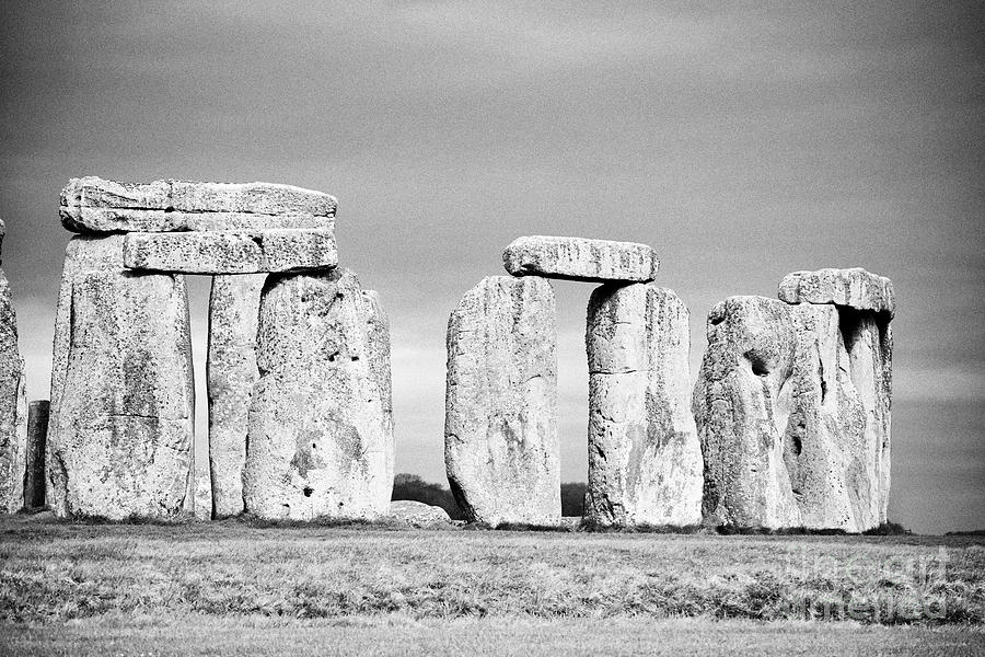 View Of Circle Of Sarsen Stones With Lintel Stones Stonehenge Wiltshire ...