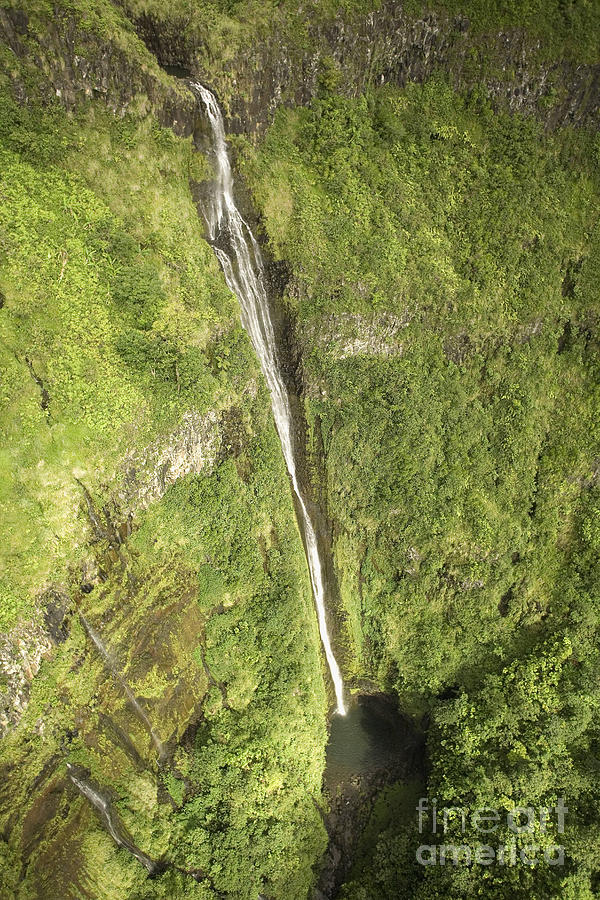 Wailua Falls #5 Photograph by Ron Dahlquist - Printscapes