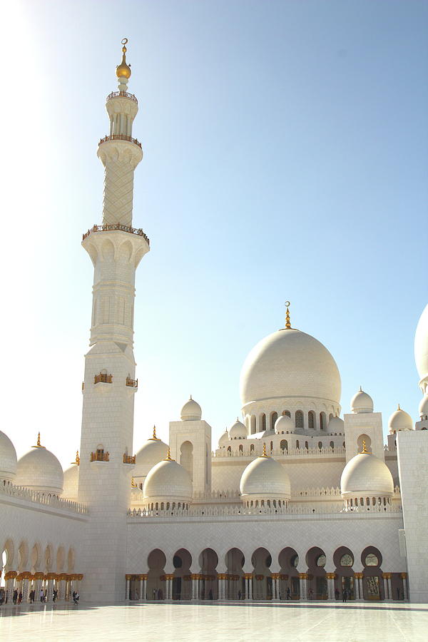 Sheikh Zayed Bin Sultan Al Nahyan Mosque, Abu Dhabi, United Arab ...