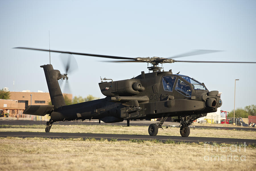 Ah-64d Apache Longbow Taxiing #6 Photograph by Terry Moore