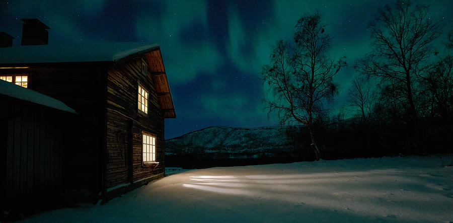 6 am in Arctic Mid-December Photograph by Pekka Sammallahti