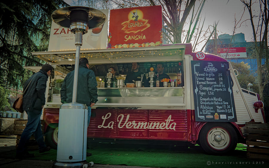 Outdoor Mobile Food Market #6 Photograph by Henri Irizarri