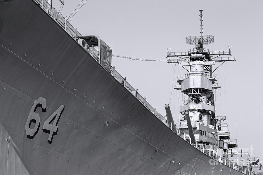 64 Battleship Wisconsin bw Photograph by Jerry Fornarotto