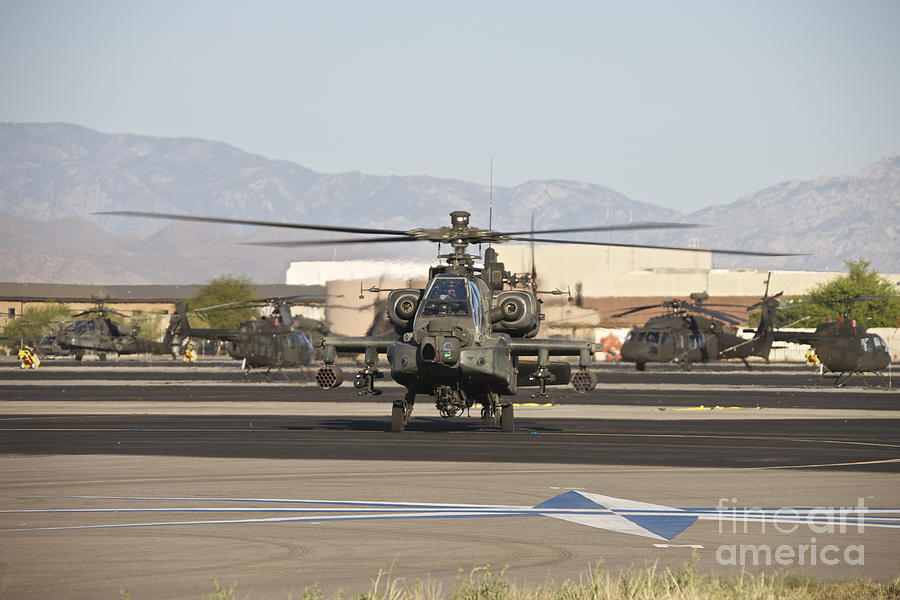 Ah-64d Apache Longbow Taxiing #7 Photograph by Terry Moore