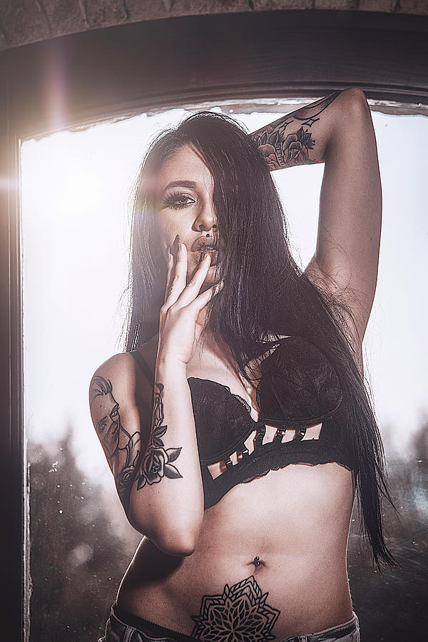 C'est un beau roman by Traven Milovich C'est un beau roman by Traven Milovich