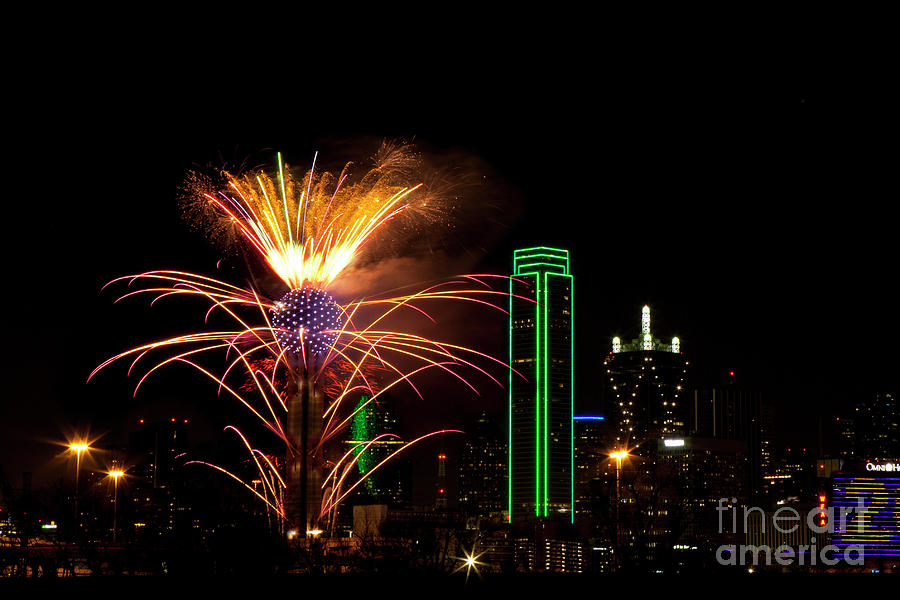 Dallas Texas - Fireworks #7 Photograph by Anthony Totah