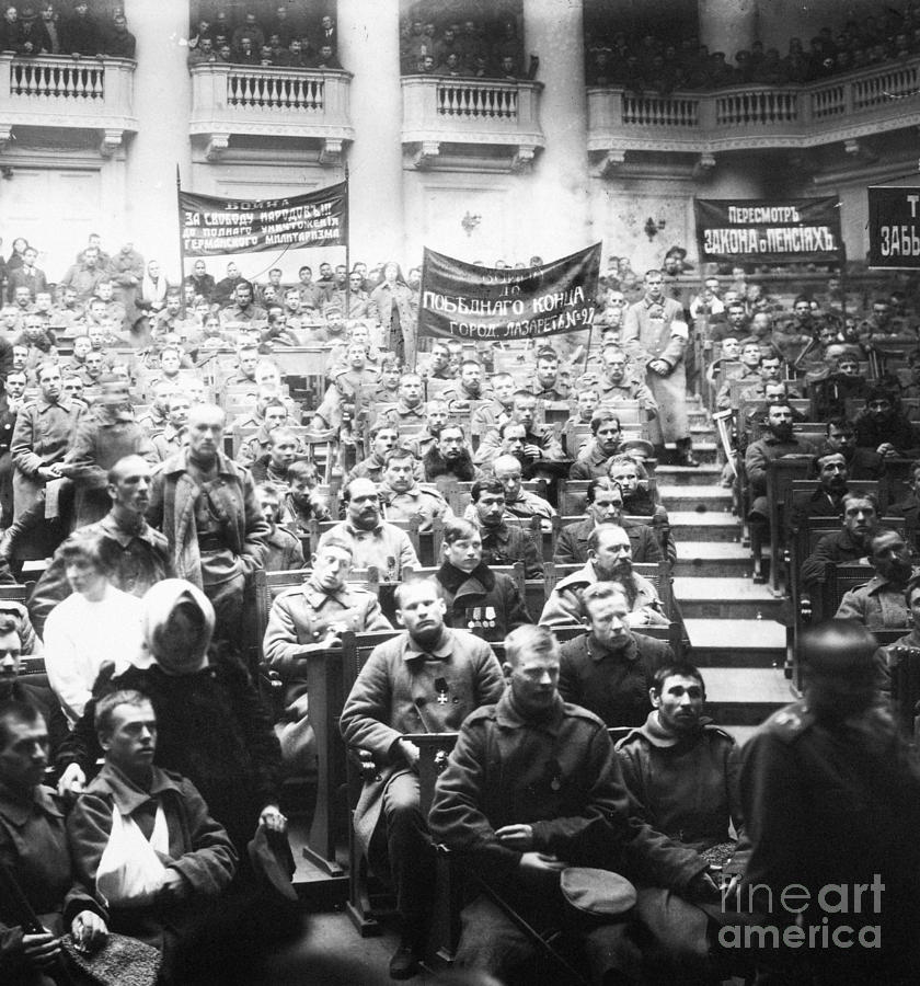 Russian Revolution, 1917 #7 Photograph by Granger