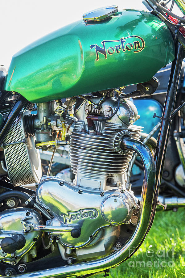 750 Commando in Green Photograph by Tim Gainey
