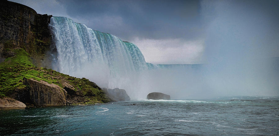 Nature Photograph - Niagara Falls #8 by Martin Newman