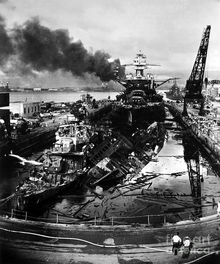 World War II Pearl Harbor #9 Photograph by Granger