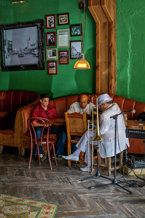 8520- Little Havana Musicians Photograph