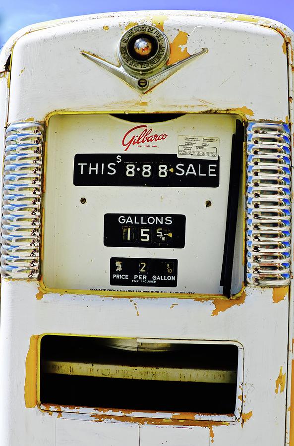 888 For Gas Photograph