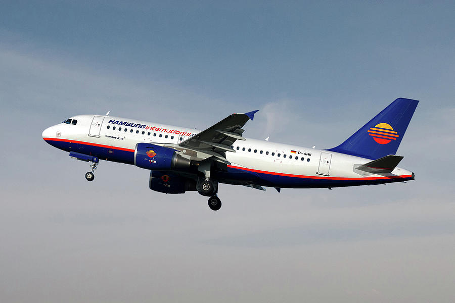 Hamburg Photograph - Hamburg International Airbus A319-111 by Smart Aviation Hamburg Photograph - Hamburg International Airbus A319-111 by Smart Aviation