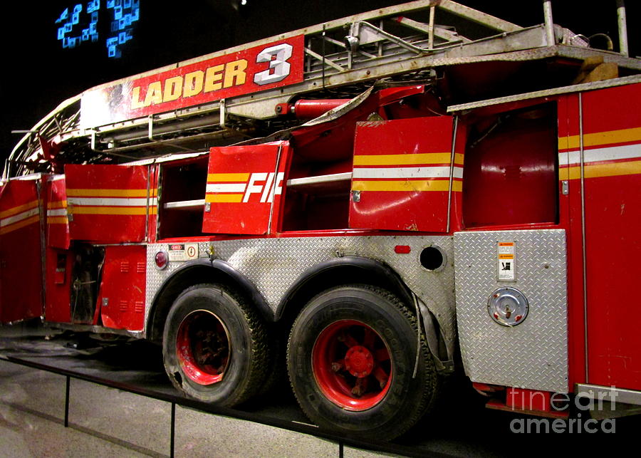 911 Ladder 3 Photograph by Randall Weidner