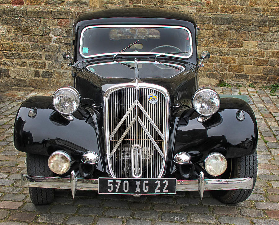 A 1954 Citroen Traction Photograph by Dave Mills