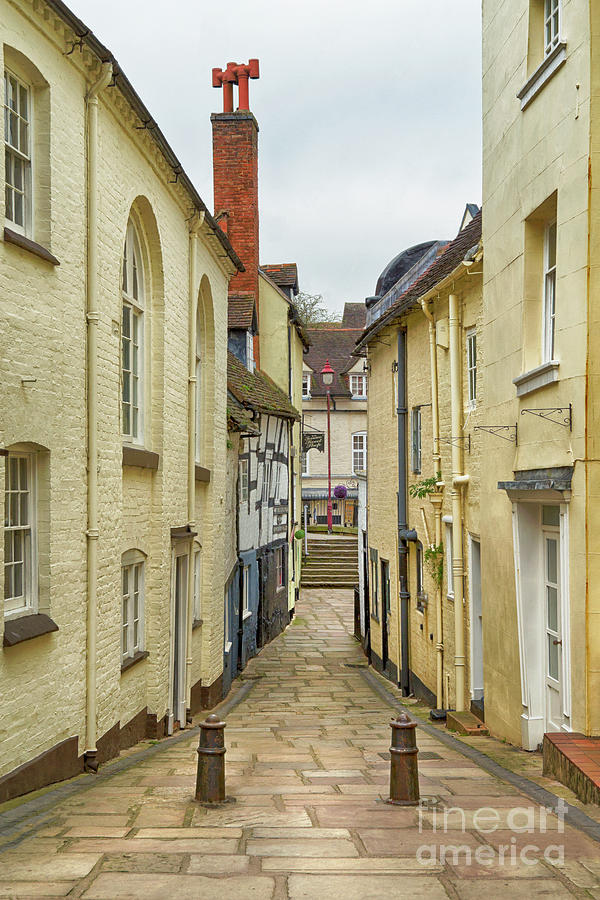 A Backstreet in Bridgnorth Photograph by Linsey Williams