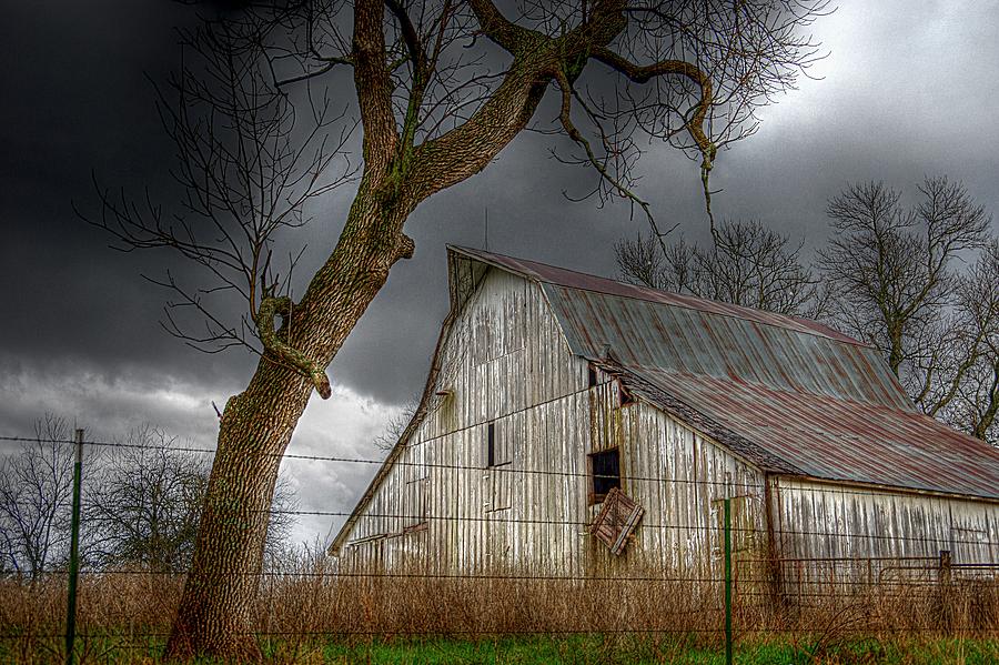 A Barn In The Storm 2 - 