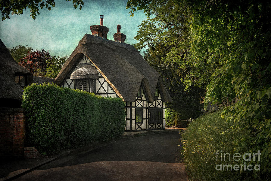 A Berkshire Half Timbered Cottage Photograph By Ian Lewis