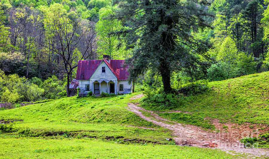 A Charming Old Country House Photograph by Felix Lai