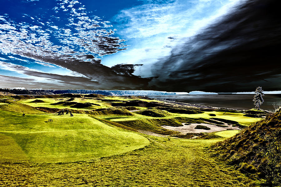 A Dramatic View on Hole 15 - Chambers Bay Photograph by David Patterson