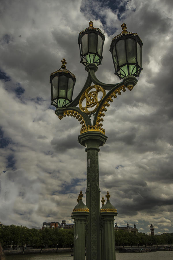 A London Light Photograph by Suanne Forster