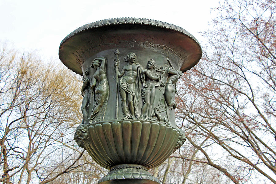 A Navy Yard Urn In Lafayette Square -- East Photograph by Cora Wandel
