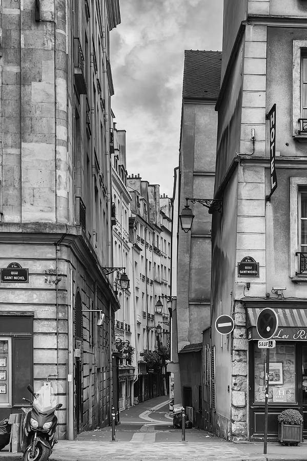 A Notre Dame Street Scene Photograph by Georgia Clare